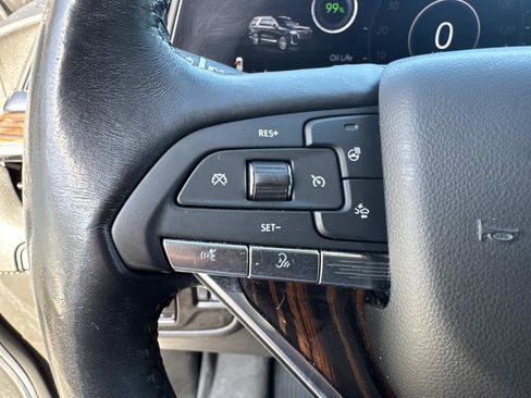 Used 2021 Cadillac Escalade ESV Premium Luxury w/ Driver Assist Tech Package image 33