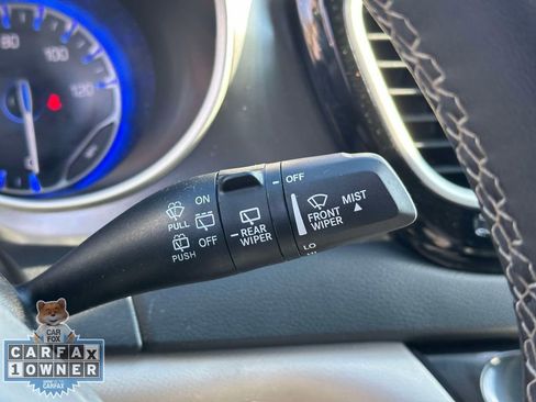 Used 2023 Chrysler Pacifica Touring-L FWD image 23