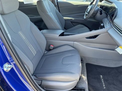 Certified 2025 Hyundai Elantra SEL image 13