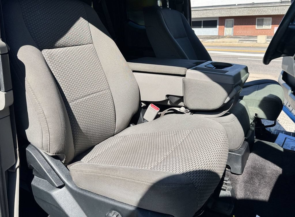 Used 2015 Ford F150 XLT AWD/4WD image 10