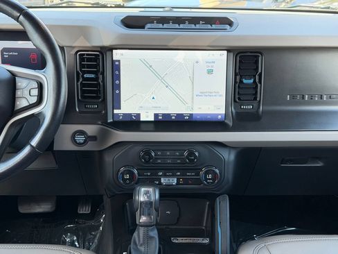 Used 2023 Ford Bronco Wildtrak AWD/4WD image 21
