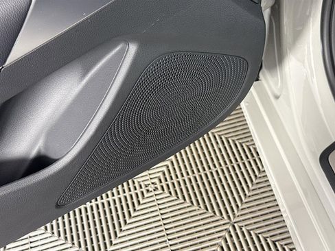 New 2026 Genesis G70 2.5T RWD image 20