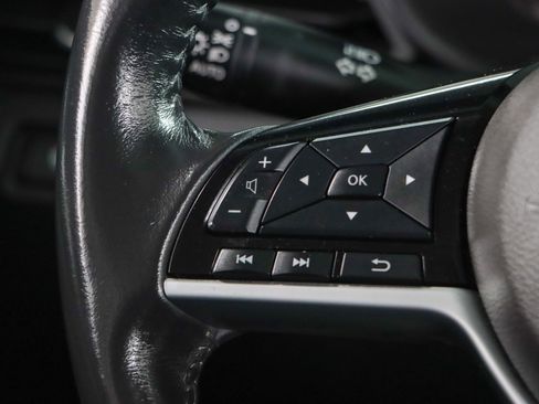 Used 2023 Nissan Altima 2.5 SV w/ SV Premium Package image 13