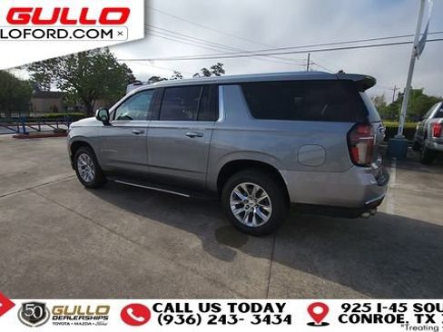 Used 2023 Chevrolet Suburban Premier image 6