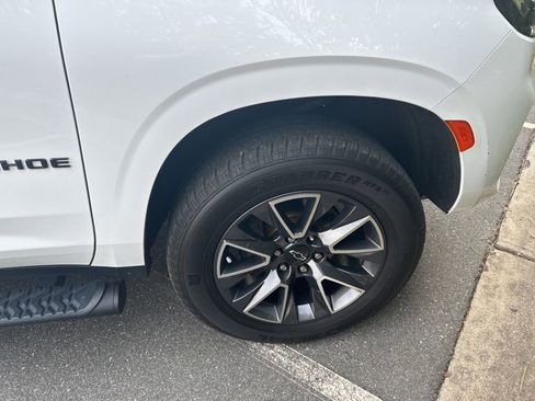 Used 2022 Chevrolet Tahoe Z71 w/ Luxury Package image 26