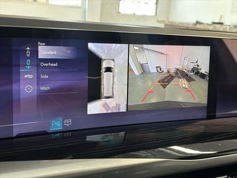 Used 2025 Cadillac Escalade ESV Sport image 30