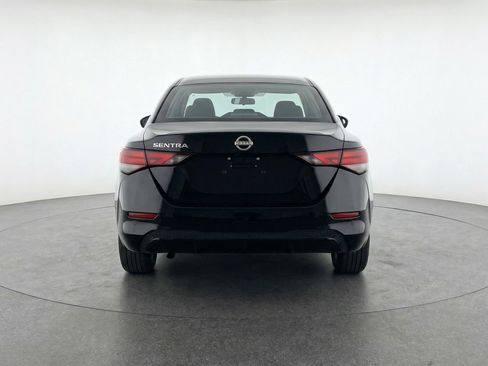 Used 2025 Nissan Sentra S image 7