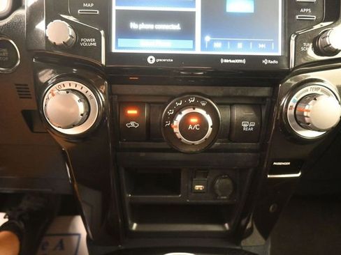 Used 2024 Toyota 4Runner TRD Off-Road image 18