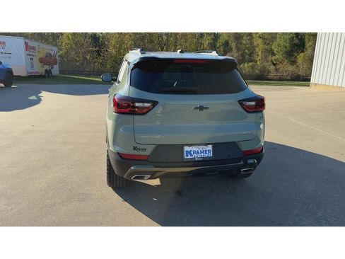 Used 2025 Chevrolet TrailBlazer ACTIV w/ Driver Confidence Package image 7