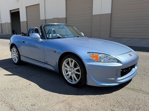 Used 2004 Honda S2000 image 11