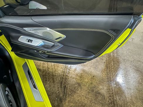 Used 2024 Chevrolet Corvette Stingray Premium Conv w/ Z51 Performance Package image 24