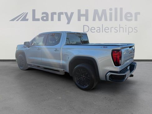 Used 2021 GMC Sierra 1500 Elevation w/ Preferred Package image 3