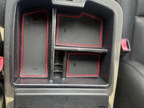 Used 2013 Chevrolet Avalanche LTZ image 30