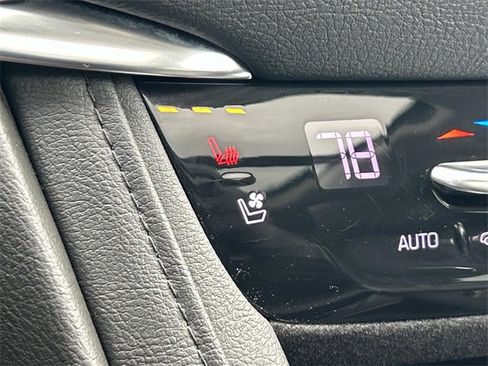 Used 2019 Cadillac XT5 Premium Luxury image 30