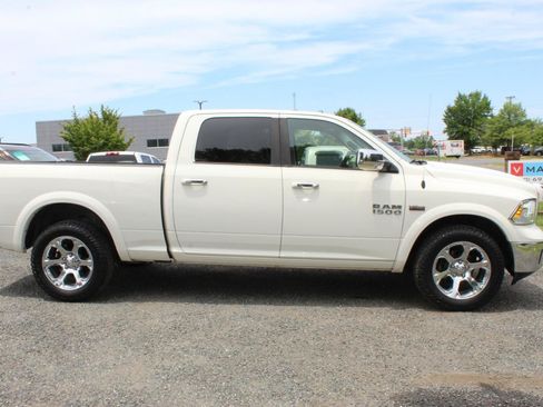 Used 2016 RAM 1500 Laramie w/ Convenience Group AWD/4WD image 9