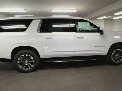 New 2026 Chevrolet Suburban LT w/ Comfort Package image 44