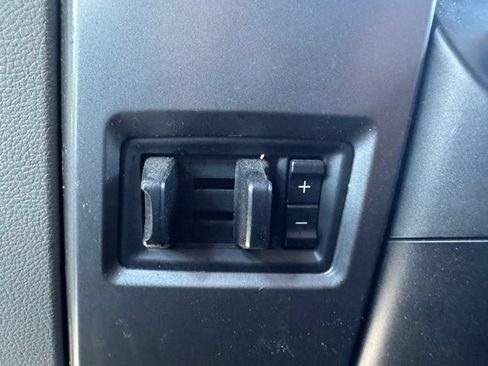 Used 2015 Ford F150 XLT AWD/4WD image 29