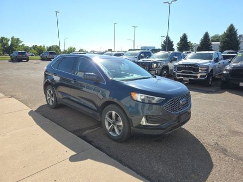 Used 2023 Ford Edge SEL w/ Convenience Package AWD/4WD image 3