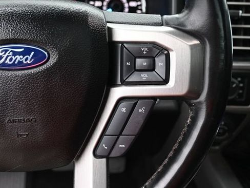 Used 2018 Ford F150 Platinum w/ Equipment Group 701A Luxury AWD/4WD image 31