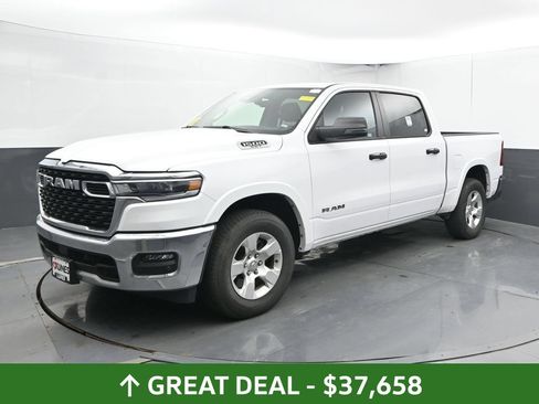 Used 2025 RAM 1500 Big Horn AWD/4WD image 9