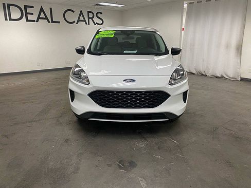 Used 2022 Ford Escape SE image 8