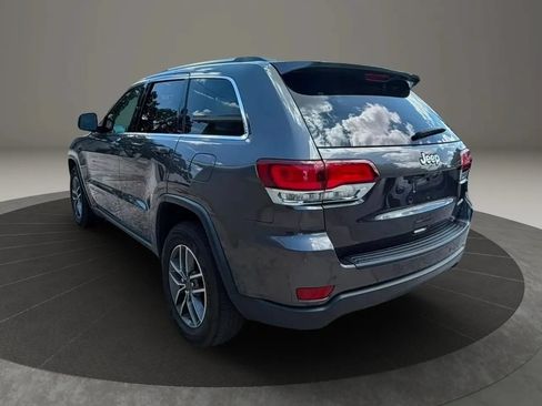 Used 2020 Jeep Grand Cherokee Laredo w/ 18" Wheel & 8.4" Radio Group RWD image 3