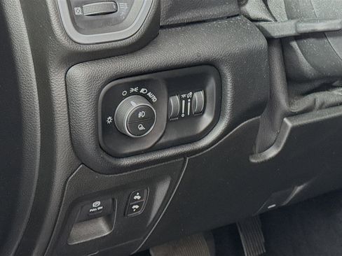 Used 2019 RAM 1500 Big Horn image 10