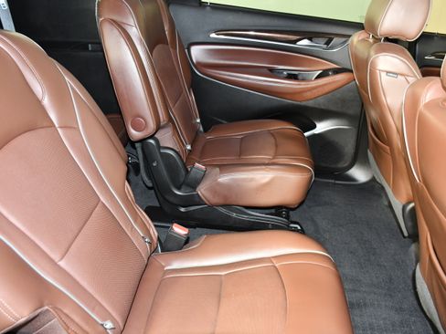 Used 2018 Buick Enclave Avenir w/ Avenir Technology Package AWD/4WD image 46