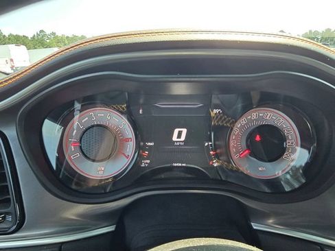 Used 2022 Dodge Challenger R/T Scat Pack RWD image 17