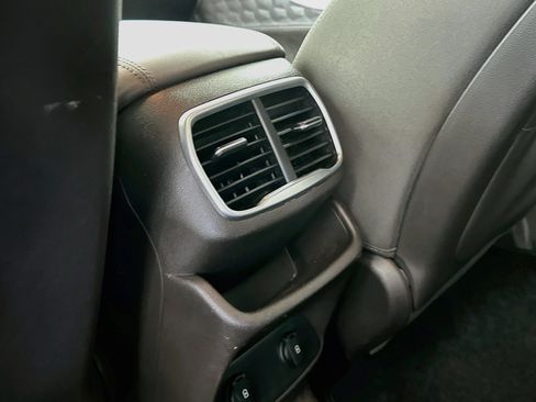 Used 2020 Hyundai Santa Fe SE w/ Cargo Package FWD image 25