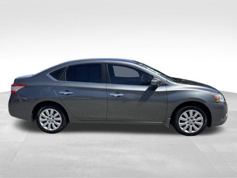 Used 2015 Nissan Sentra S FWD image 5
