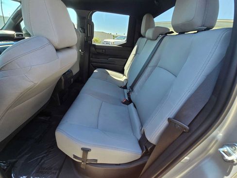 Used 2025 Toyota Tacoma SR5 AWD/4WD image 16