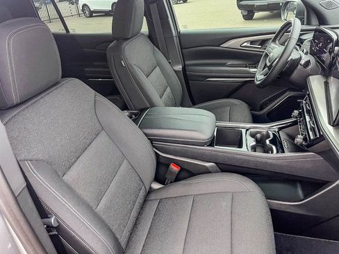 New 2026 Chevrolet Traverse LT w/ Enhanced Driving Package image 15