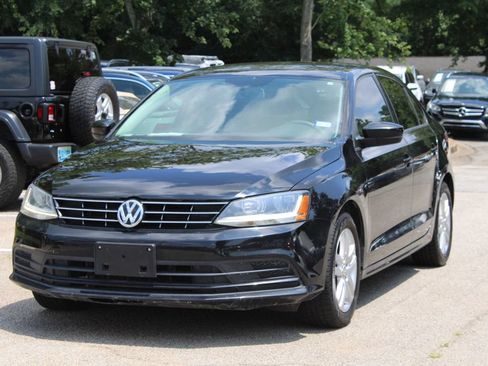 Used 2018 Volkswagen Jetta S FWD image 3