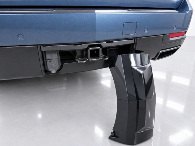 Used 2025 Cadillac Escalade Sport Platinum w/ LPO, Floor Liner Package AWD/4WD image 14