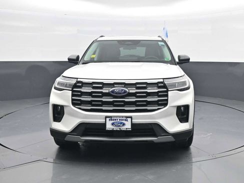 New 2026 Ford Explorer Active w/ Active Comfort Package AWD/4WD image 3