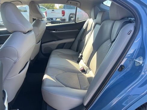 Used 2023 Toyota Camry XSE image 14