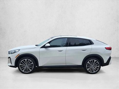 Used 2025 BMW X2 xDrive28i w/ Convenience Package AWD/4WD image 9