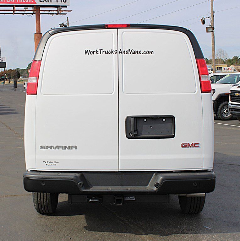 Used 2025 GMC Savana 2500 w/ Driver Convenience Package RWD image 14