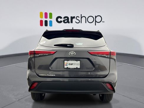 Used 2023 Toyota Highlander L image 4