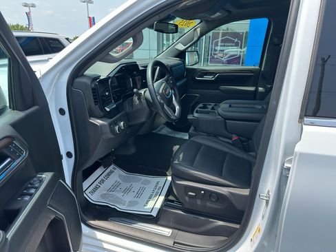 Used 2025 GMC Sierra 1500 SLT image 10