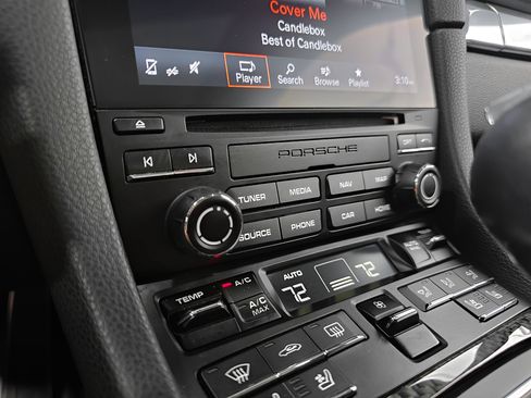 Used 2019 Porsche 911 Carrera RWD image 25