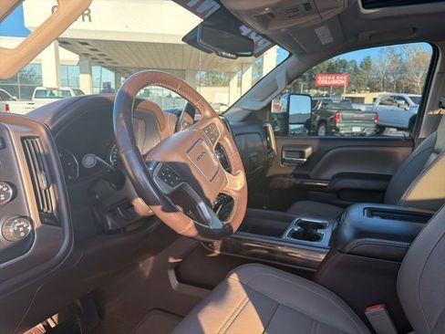 Used 2016 GMC Sierra 2500 Denali w/ Duramax Plus Package image 10