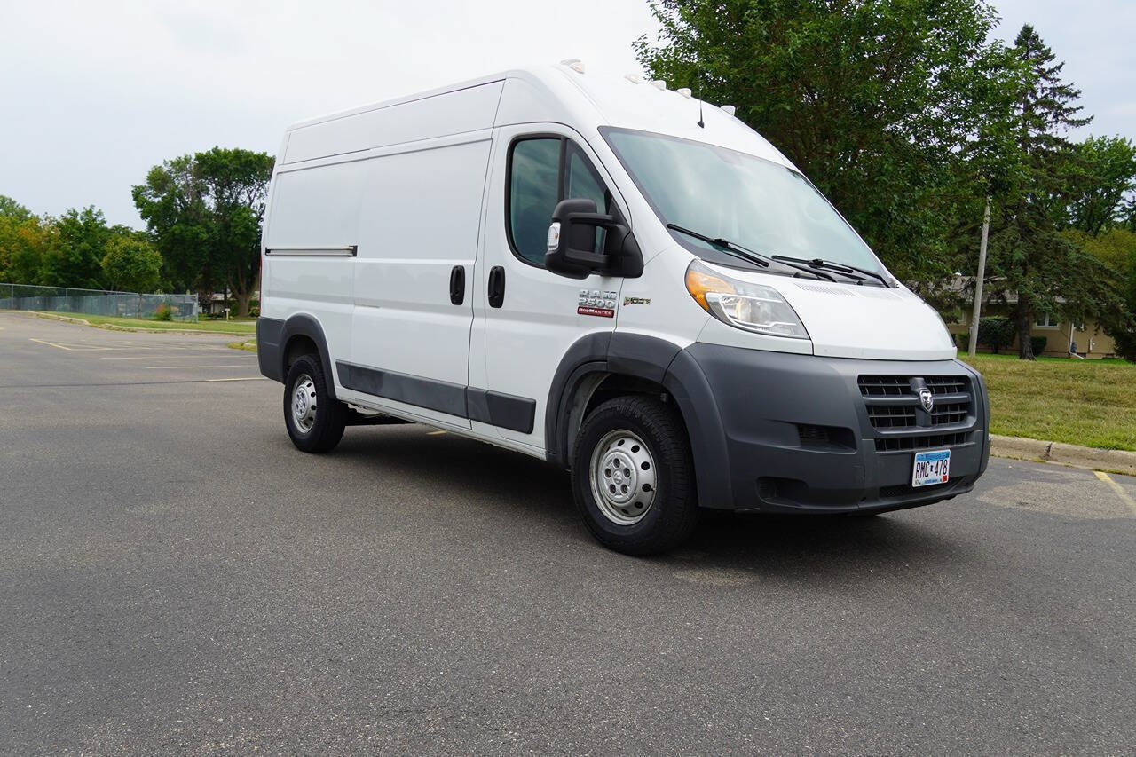Used 2018 RAM ProMaster 2500 FWD image 3