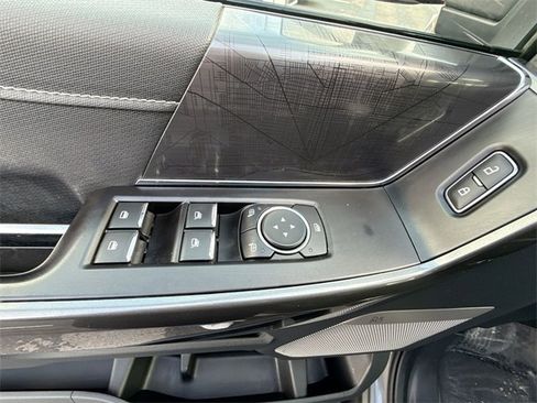 Used 2022 Ford F150 XLT w/ Equipment Group 302A High image 15