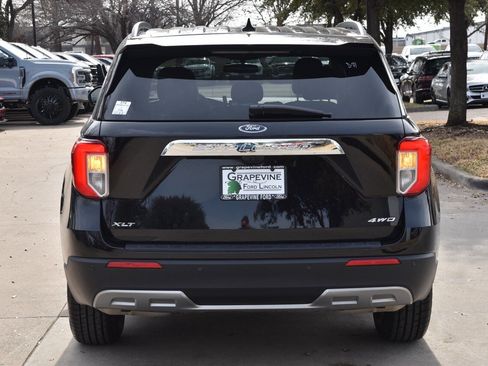 Used 2023 Ford Explorer XLT w/ Equipment Group 202A image 9