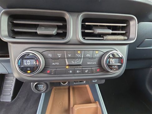 Used 2022 Ford Maverick Lariat w/ Lariat Luxury Package image 17