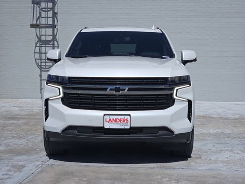 Used 2022 Chevrolet Suburban RST w/ Sport Performance Package image 3