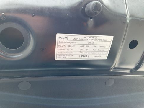 Used 2022 Kia Niro EX Premium FWD image 23