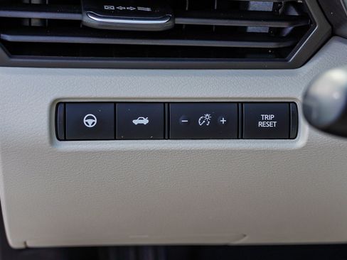 Used 2021 Nissan Altima 2.5 Platinum AWD/4WD image 18